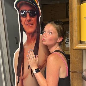 Meet your Posher, Hailey